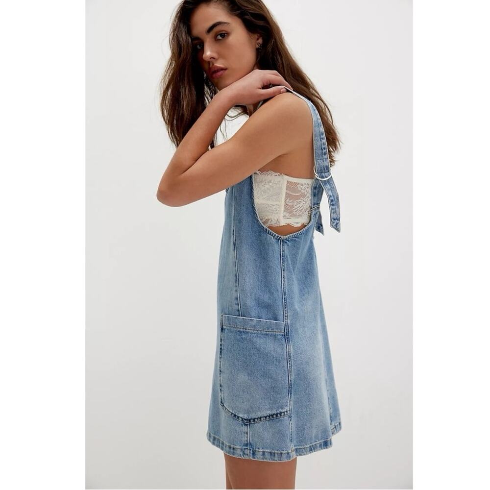 We The Free Light Wash Denim Pinafore Mini Dress Re-Posh - Picture 14 of 15